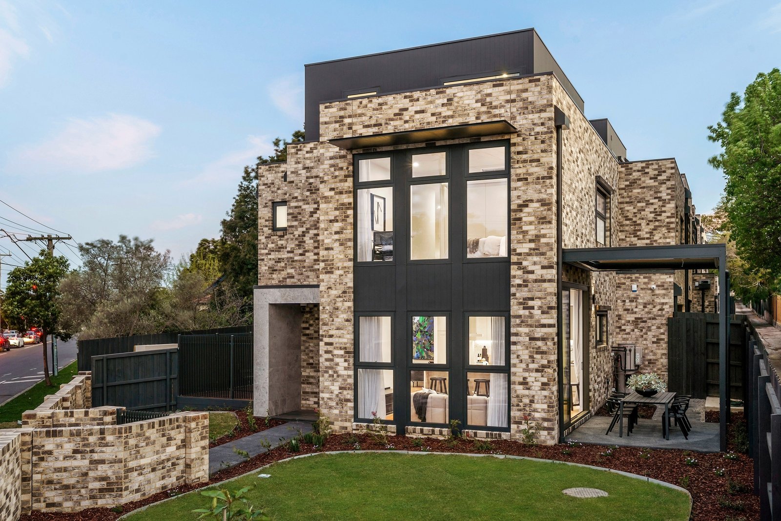 Property Gallery - Main Image