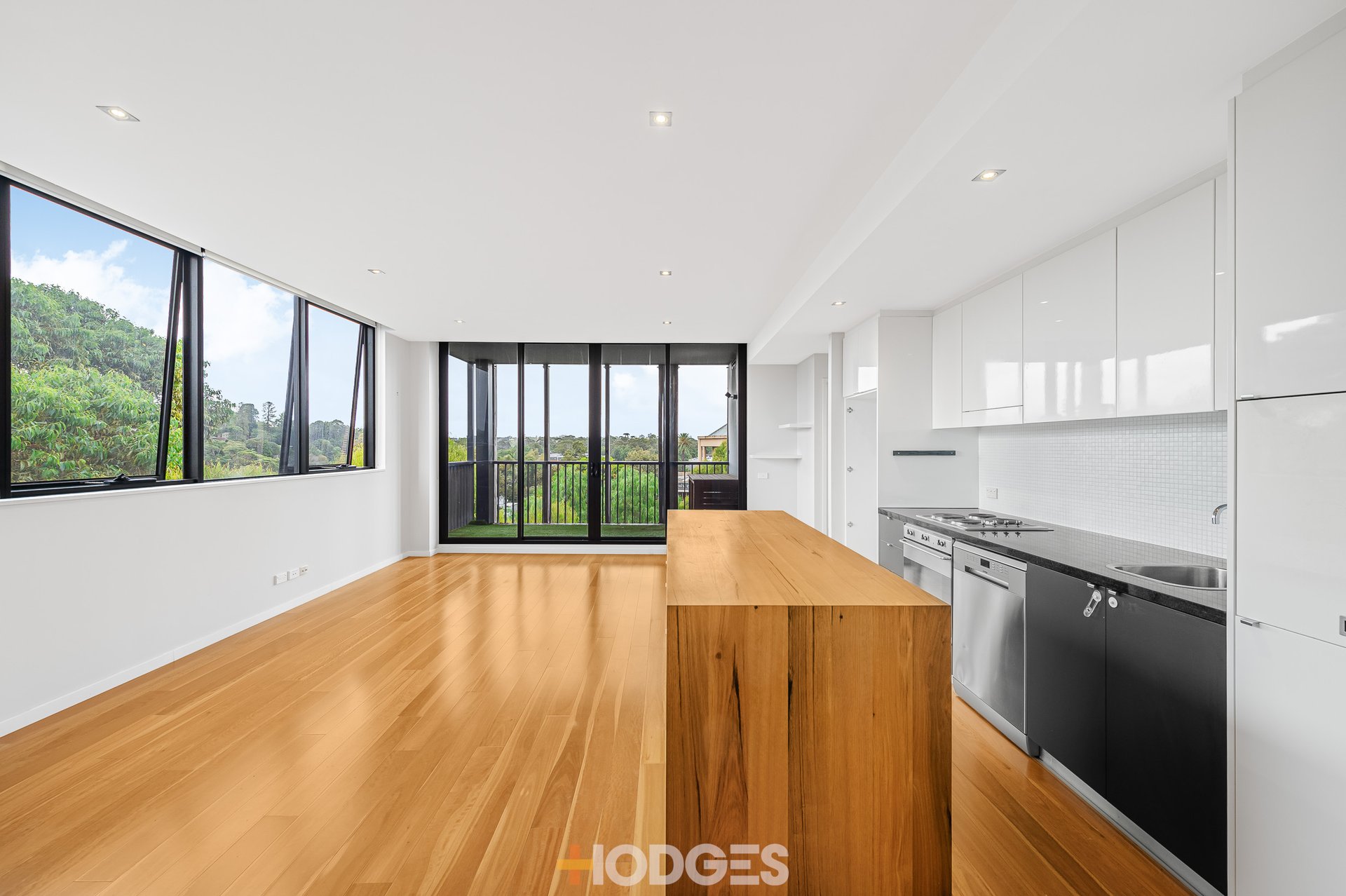 190 / 73 River Street Richmond