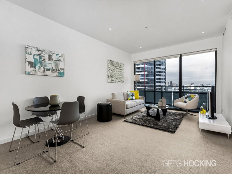 1909/80 Clarendon Street, Southbank image 2