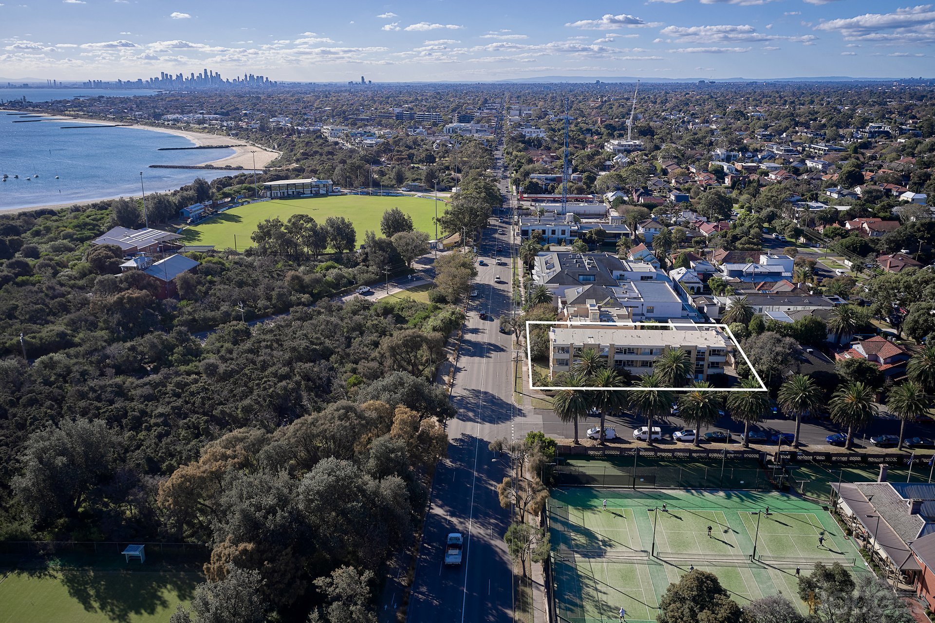 1 / 91 Beach Road Sandringham