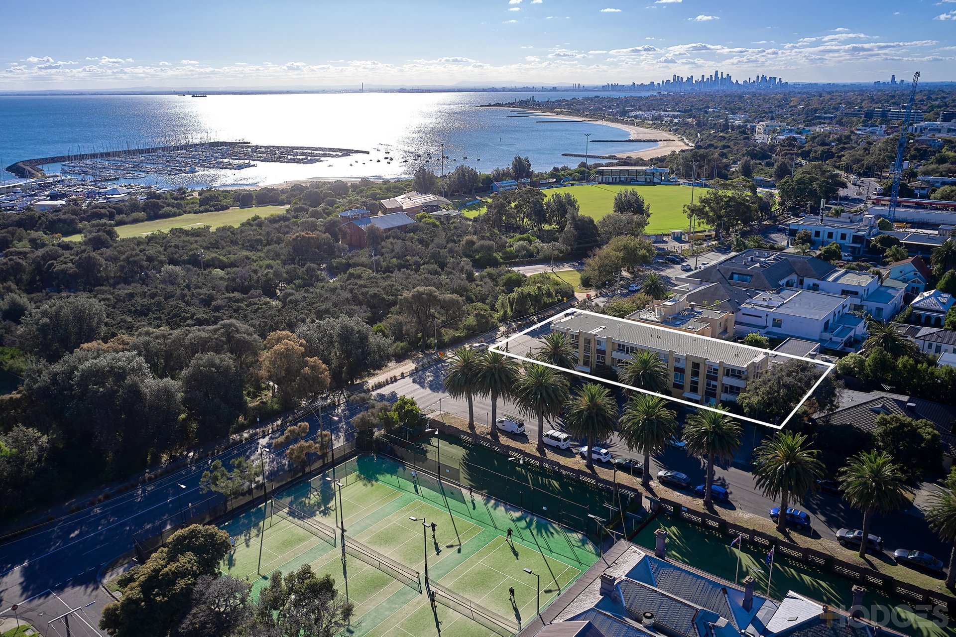 1 / 91 Beach Road Sandringham