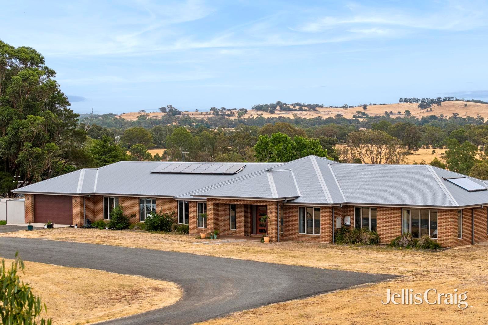 191 Bendigo Sutton Grange Road, Elphinstone image 1
