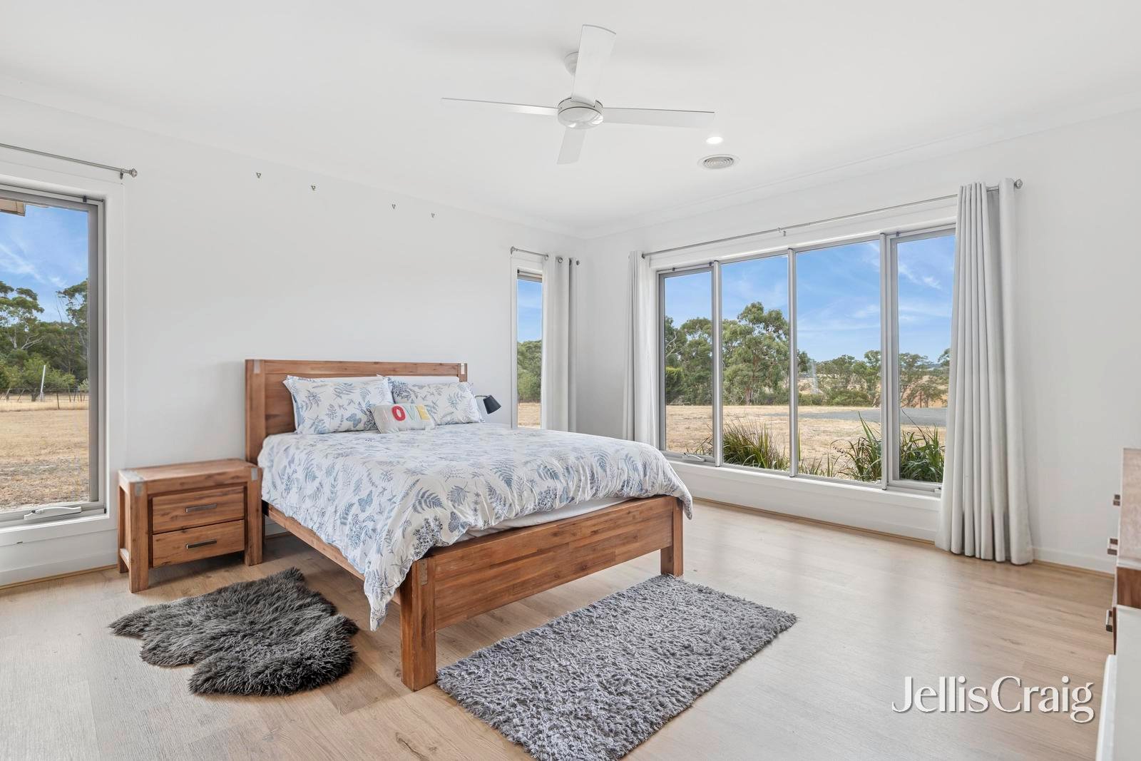 191 Bendigo Sutton Grange Road, Elphinstone image 5