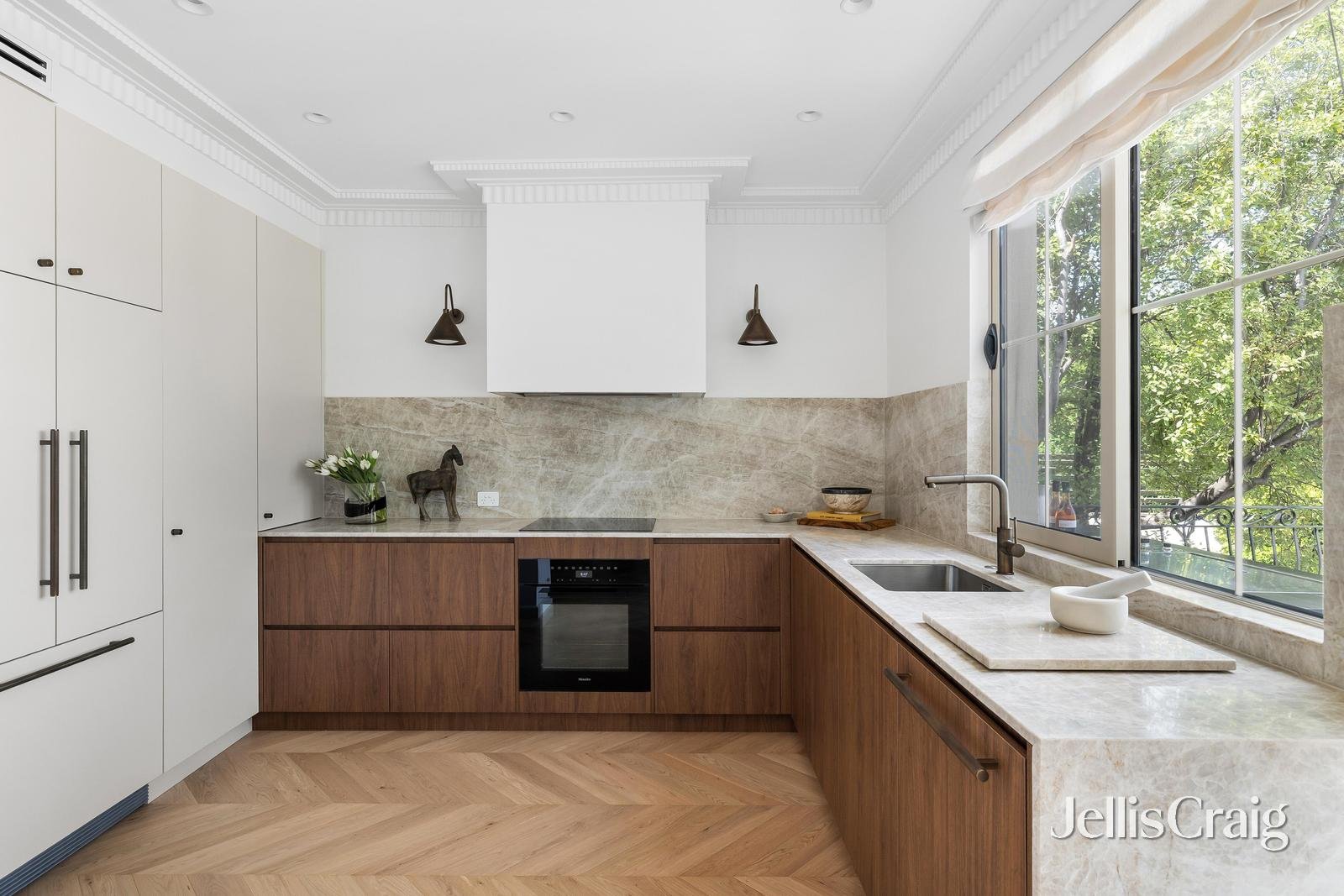 1/91 Grange Road, Toorak image 6