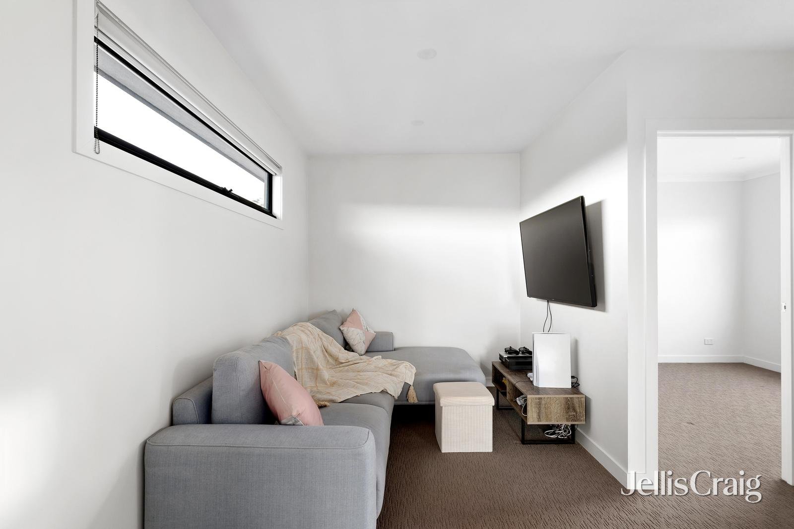 1/91 Hailes Street, Greensborough image 7