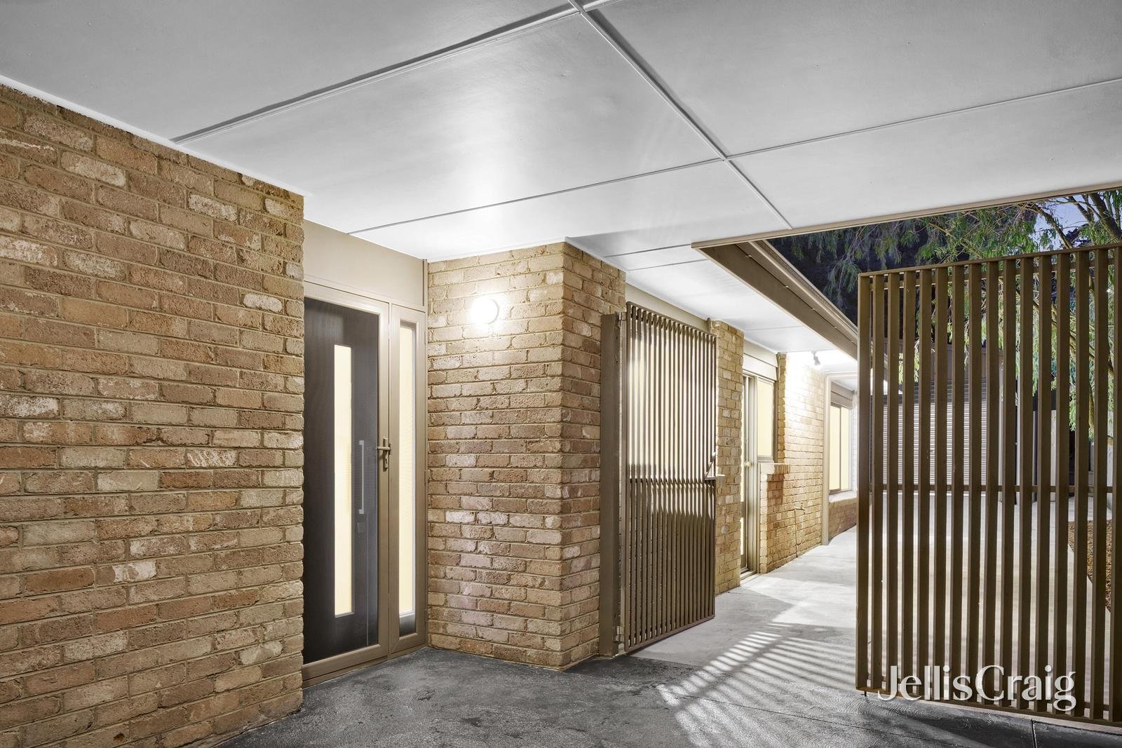 191 St Helena Road, Greensborough image 2