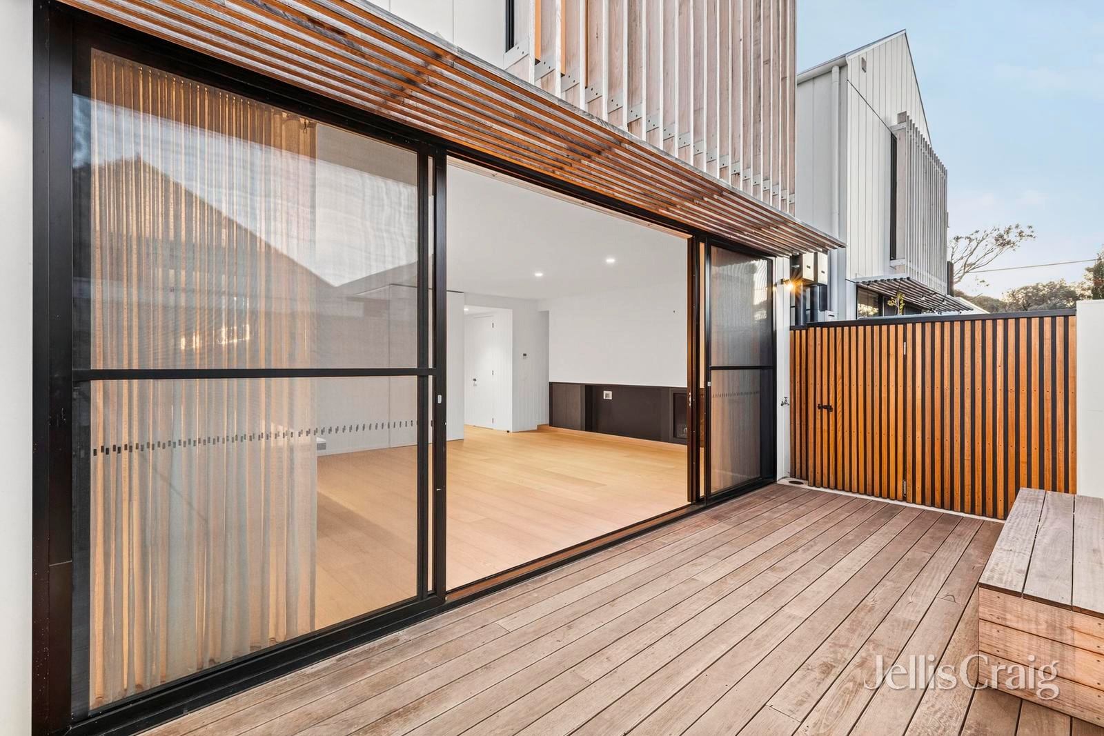 1/91 The Avenue, Ocean Grove image 3
