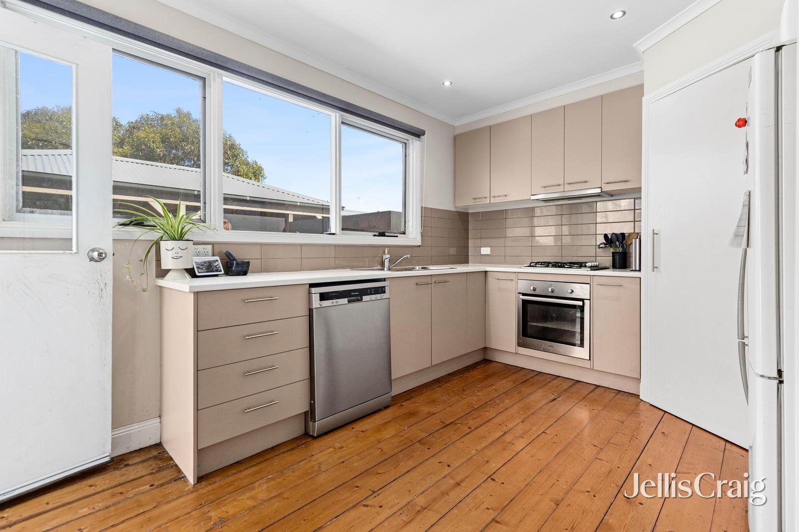 1/913 Ligar Street, Ballarat&nbsp;North image 3