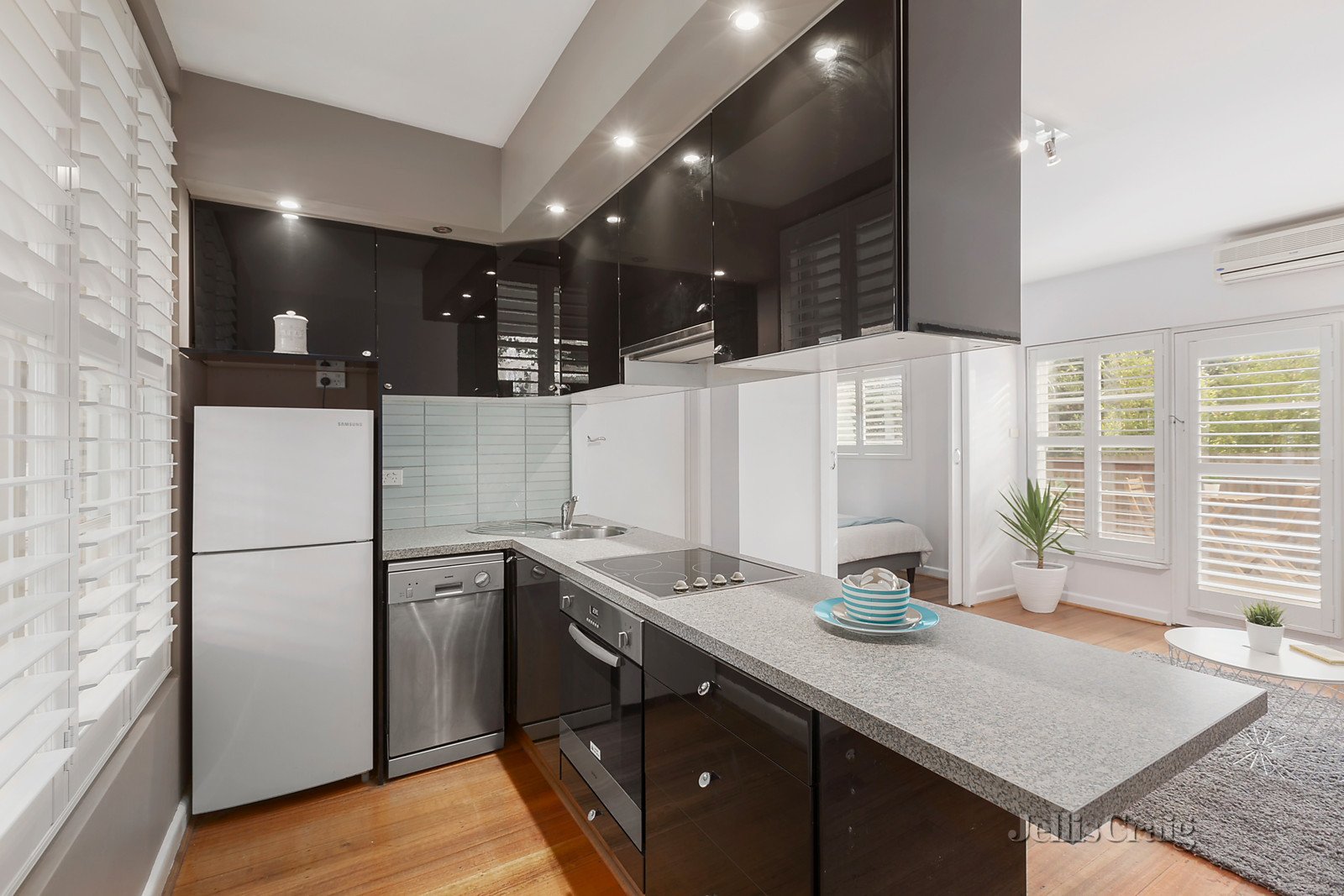 19/146 Power Street, Hawthorn image 3