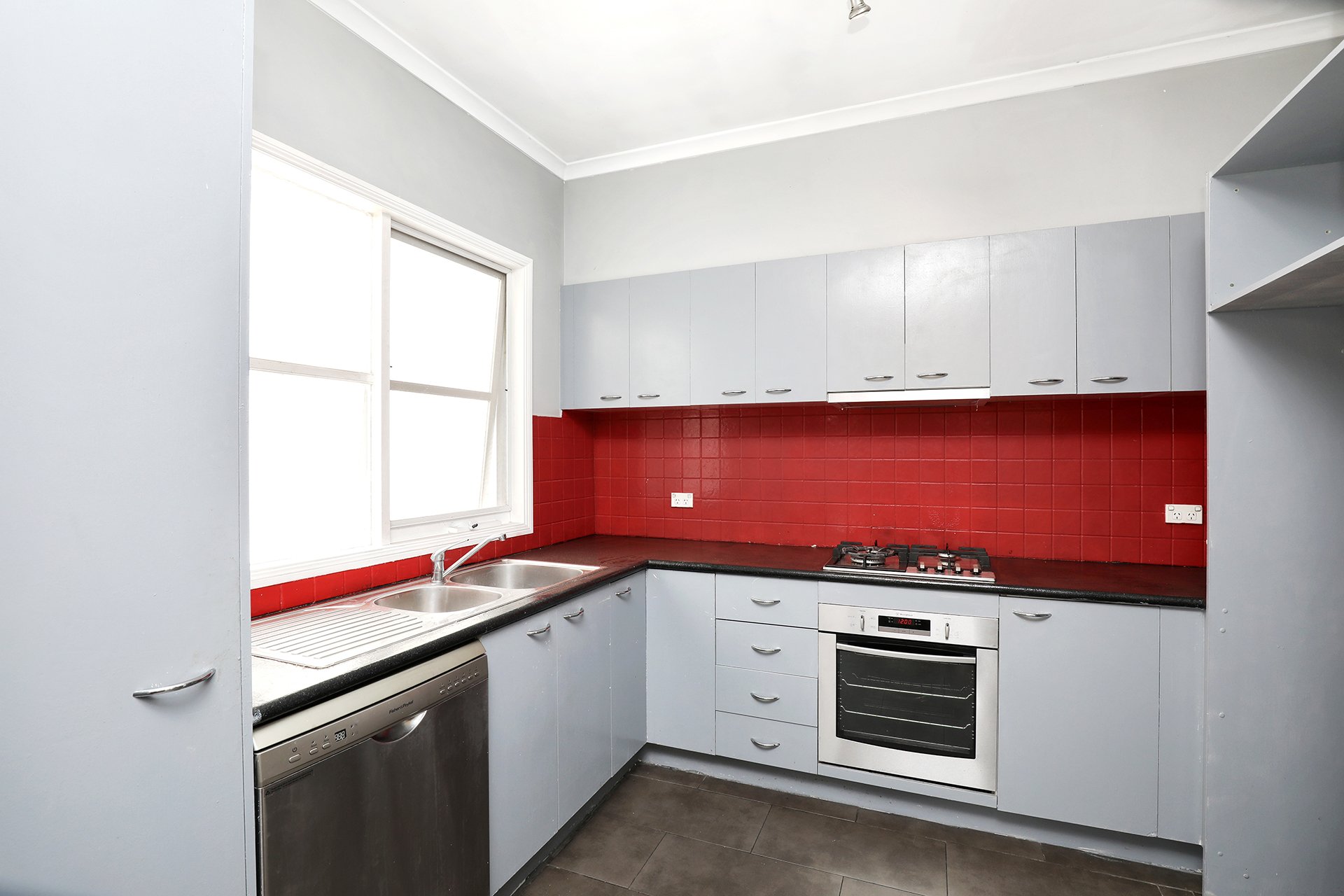 19/162 Stockmans Way, Kensington image 1