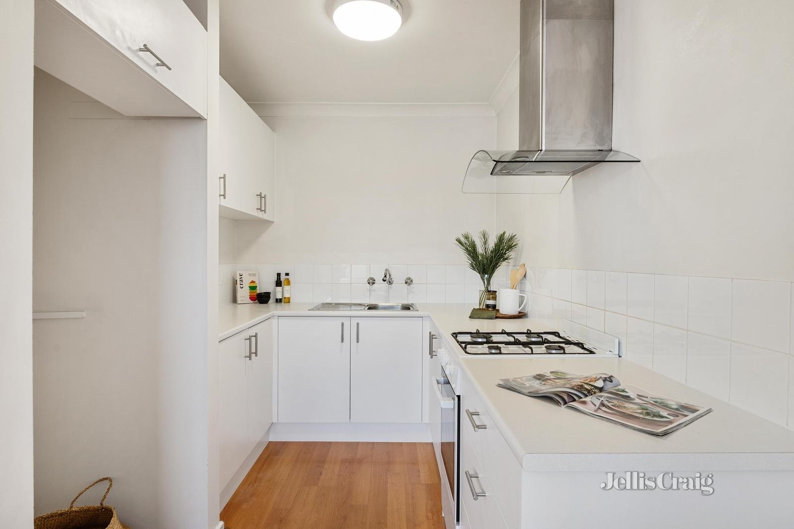 19/174 Power Street, Hawthorn image 3