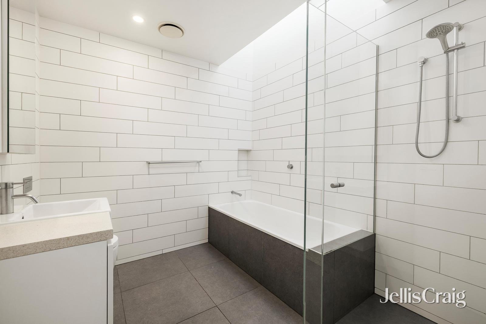 19/19 Landcox Street, Brighton&nbsp;East image 6