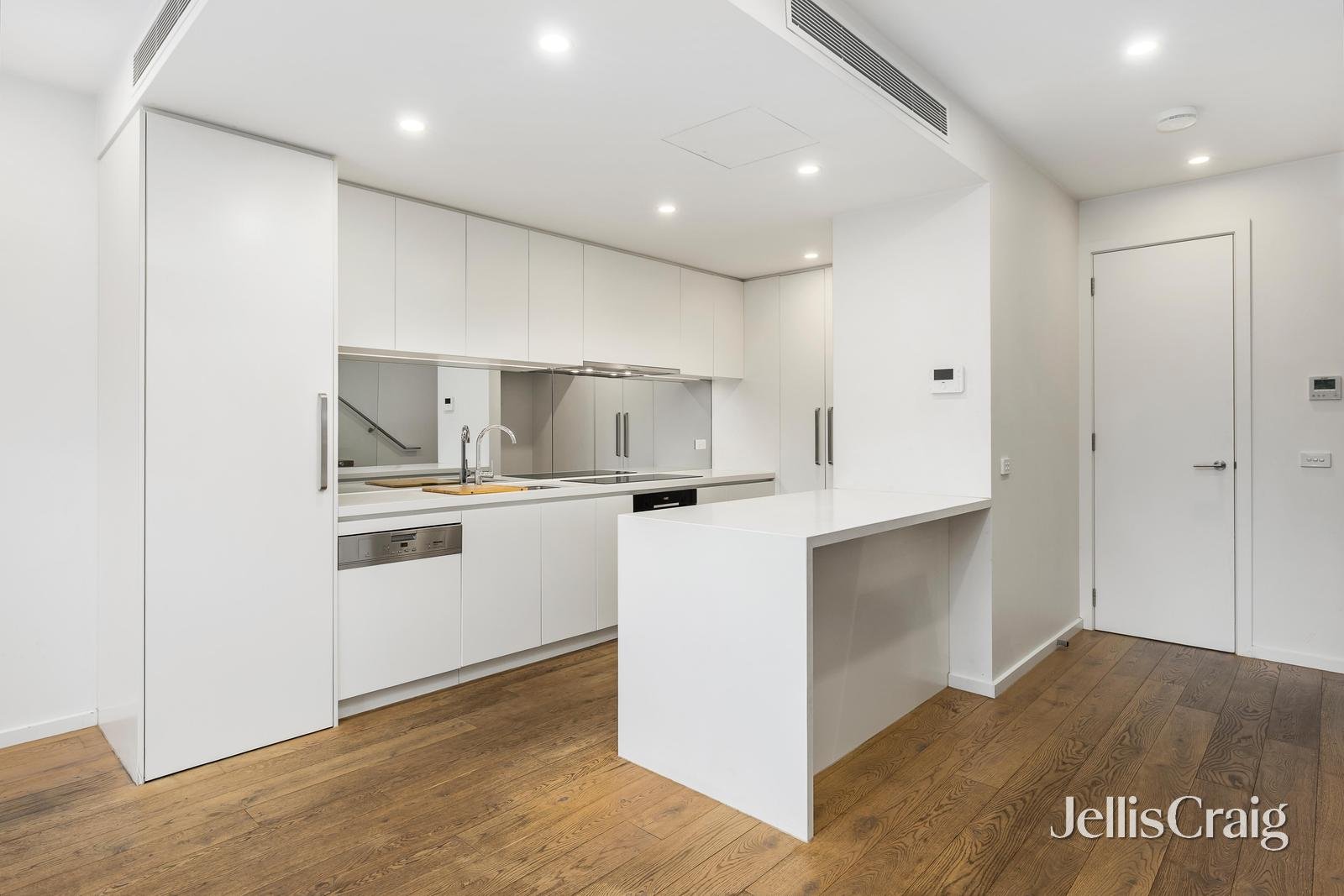 19/19 Landcox Street, Brighton&nbsp;East image 9