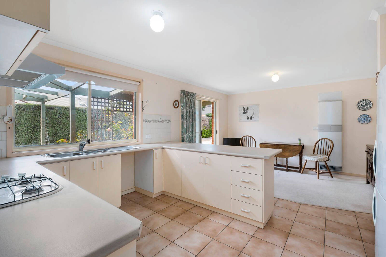 Property Gallery Thumbnail 3