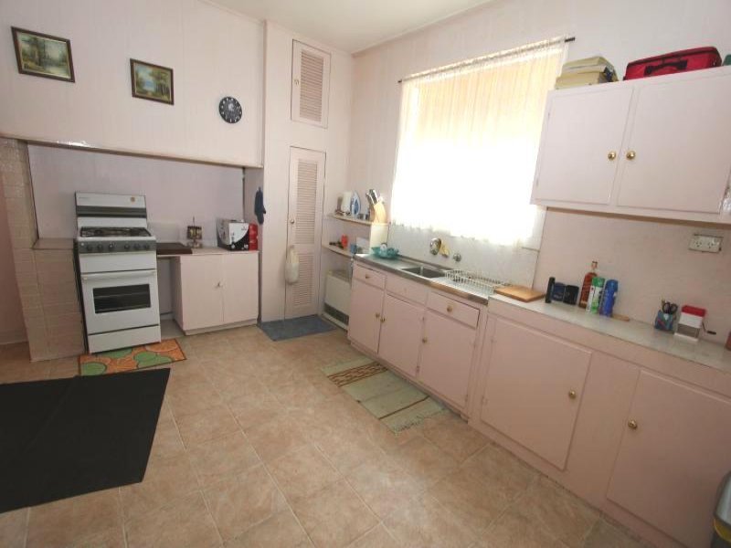 1/92 Beverin Street, Sebastopol image 6