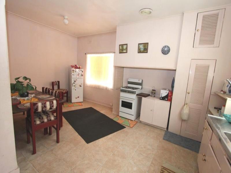 1/92 Beverin Street, Sebastopol image 7