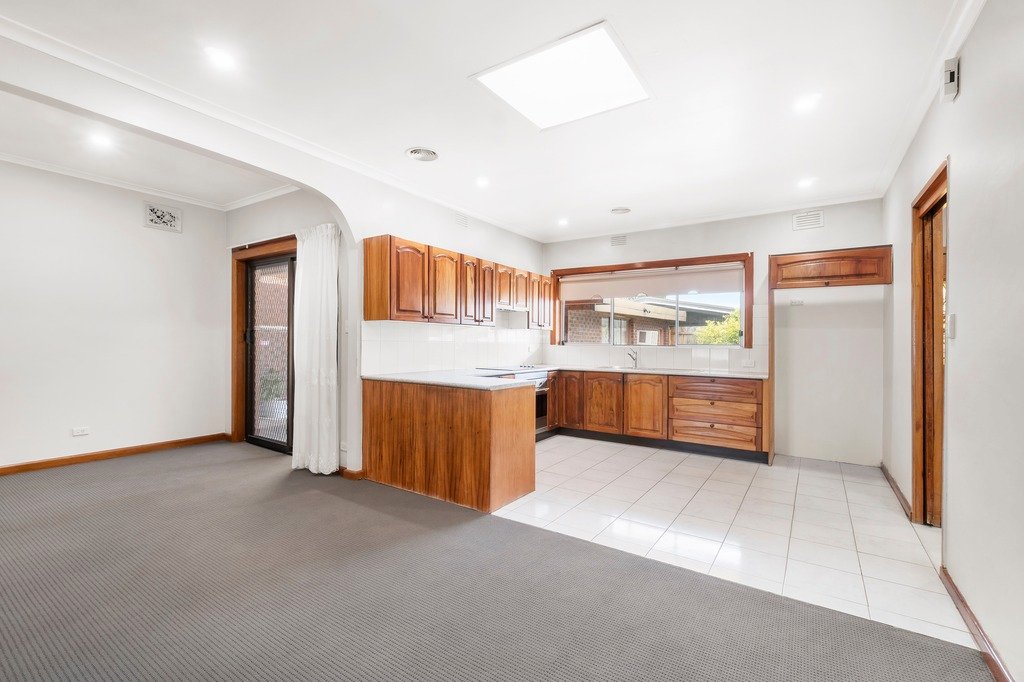 192 Gooch Street, Thornbury image 2