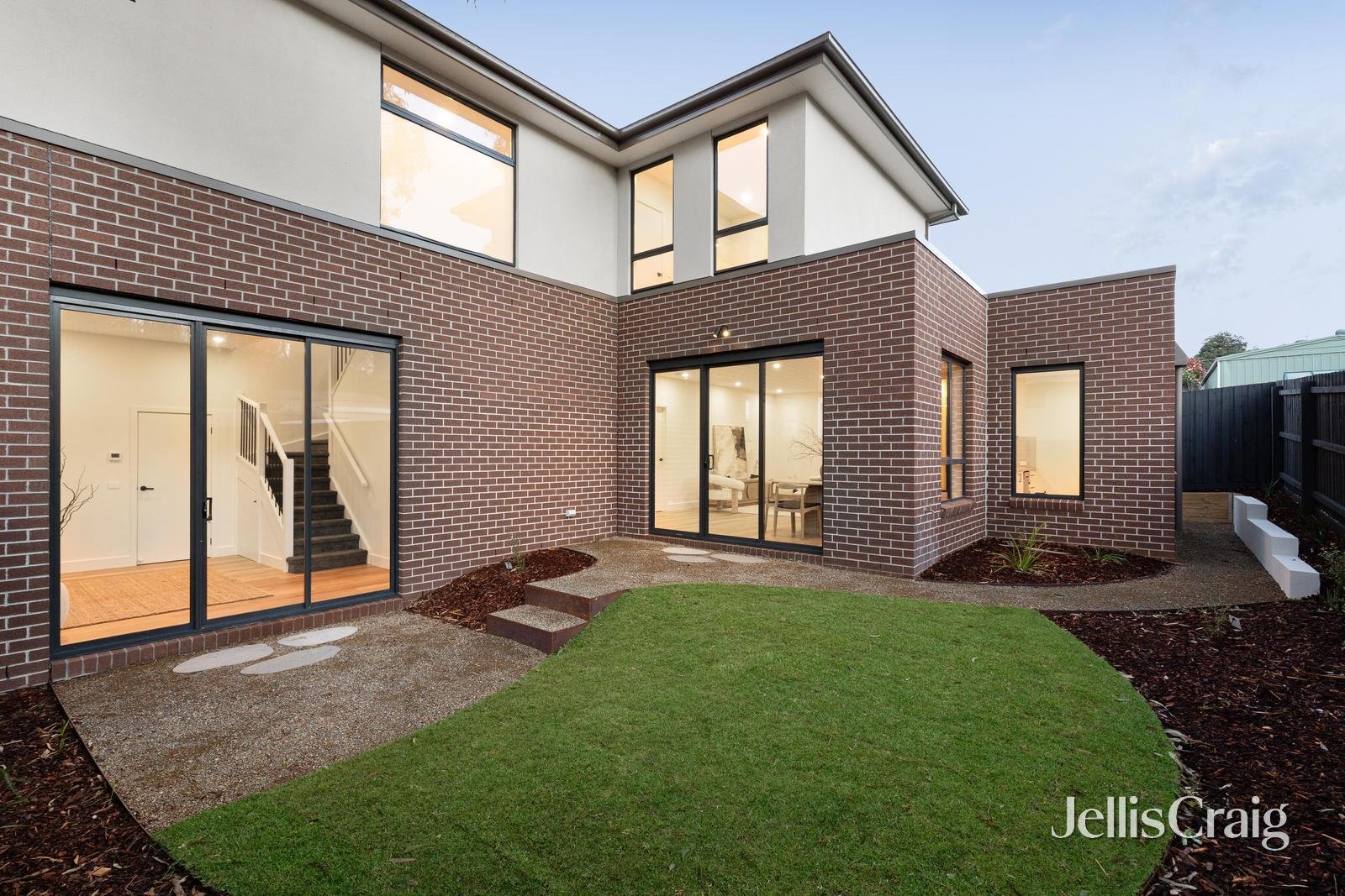 192 Nepean Street, Greensborough image 5
