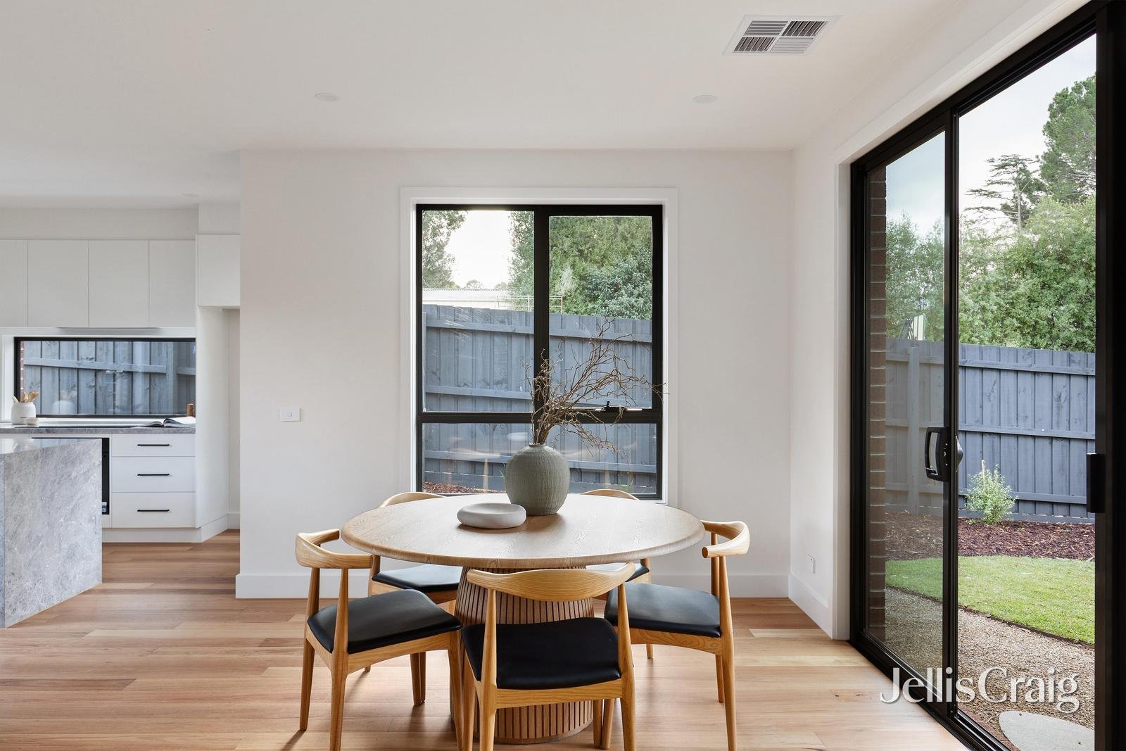 192 Nepean Street, Greensborough image 9