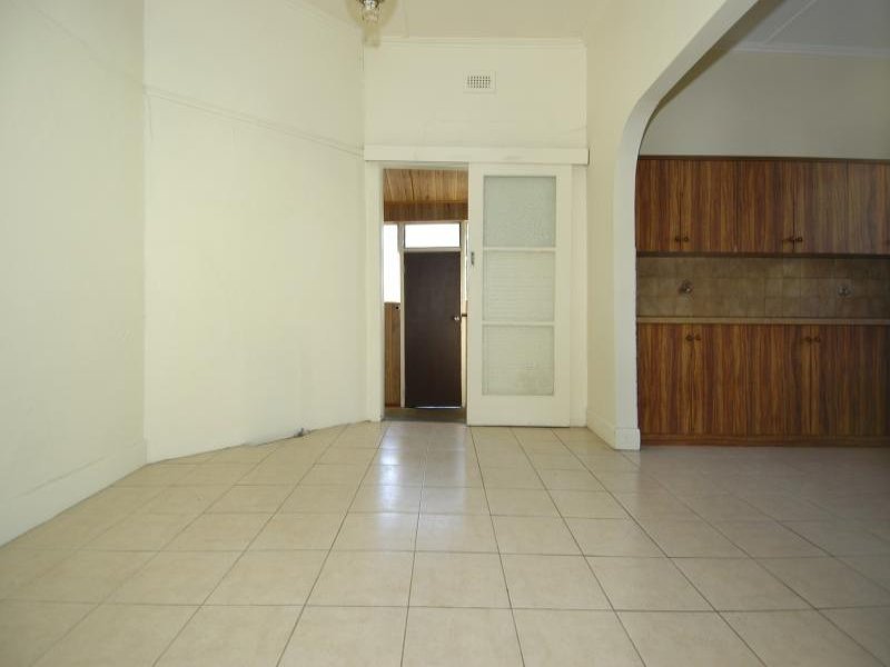 192 Shannon Avenue, Geelong West image 2