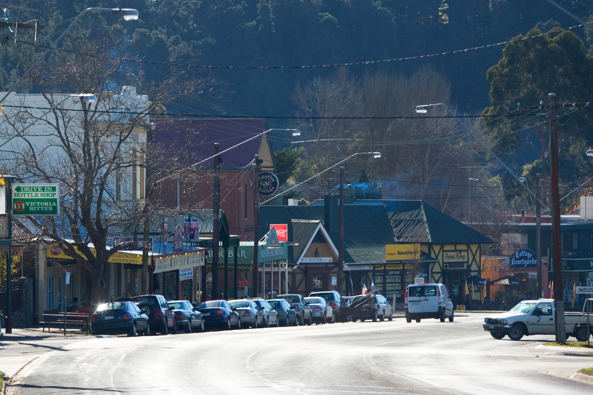 1921 Mount Macedon Road, Woodend image 10