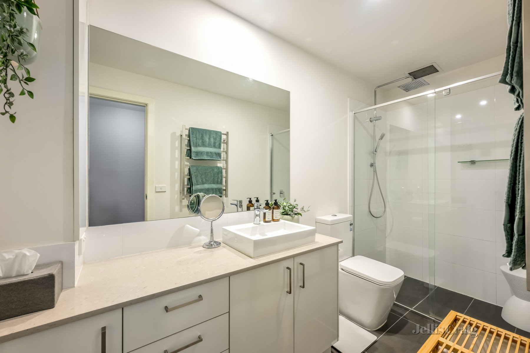 19/213 Cardigan Street, Carlton image 5