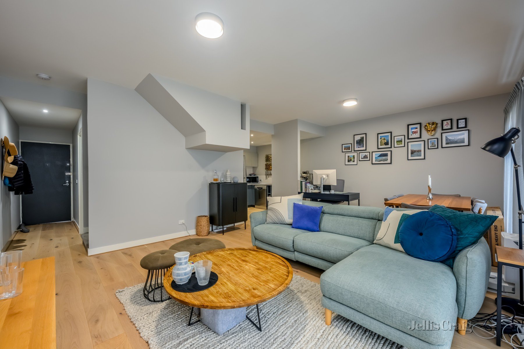 19/213 Cardigan Street, Carlton image 2