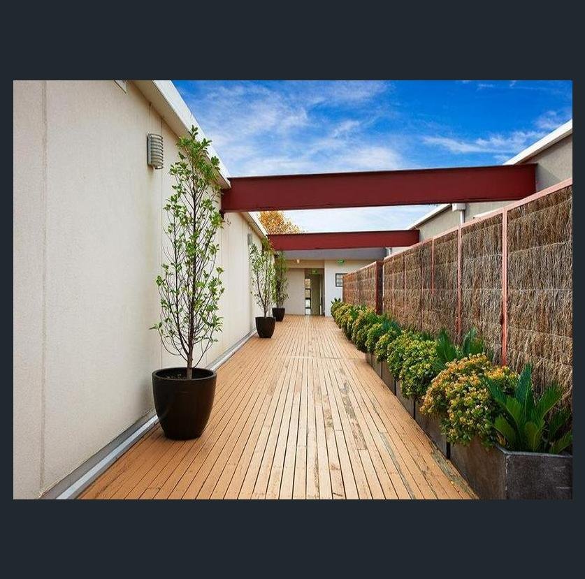 Property Gallery Thumbnail 6