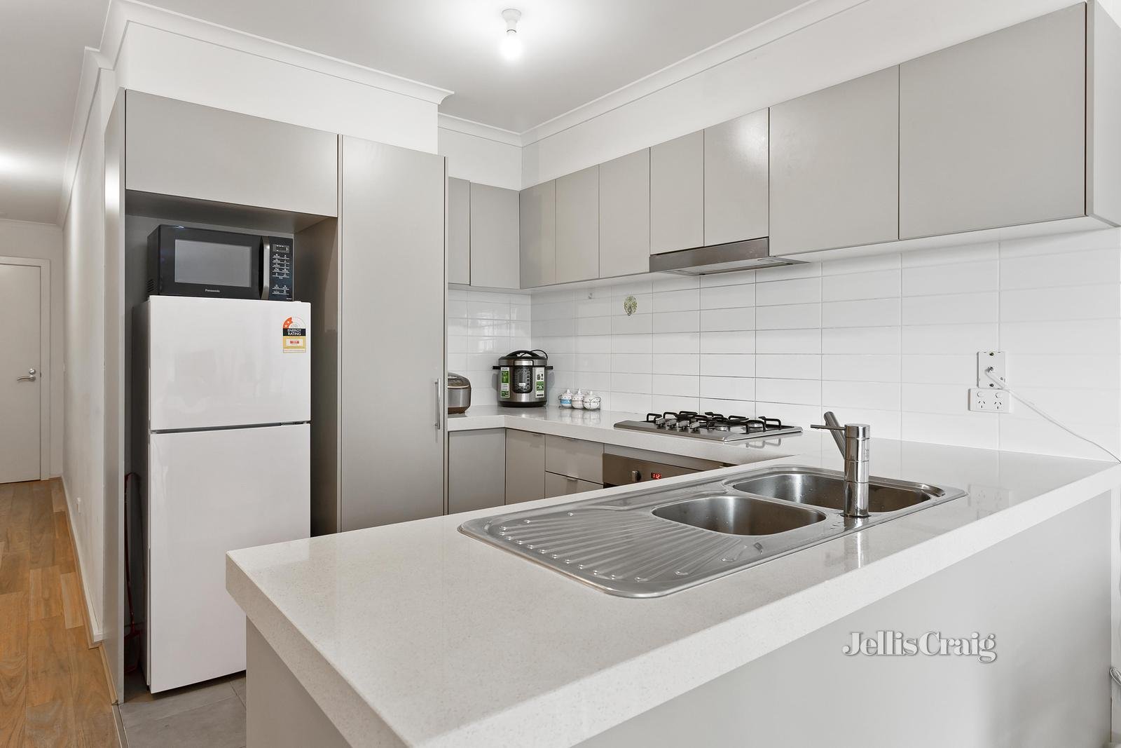 19/24 Burton Avenue, Clayton image 3