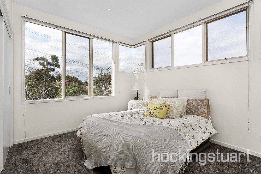 1/926 Canterbury Road, Box Hill South image 9