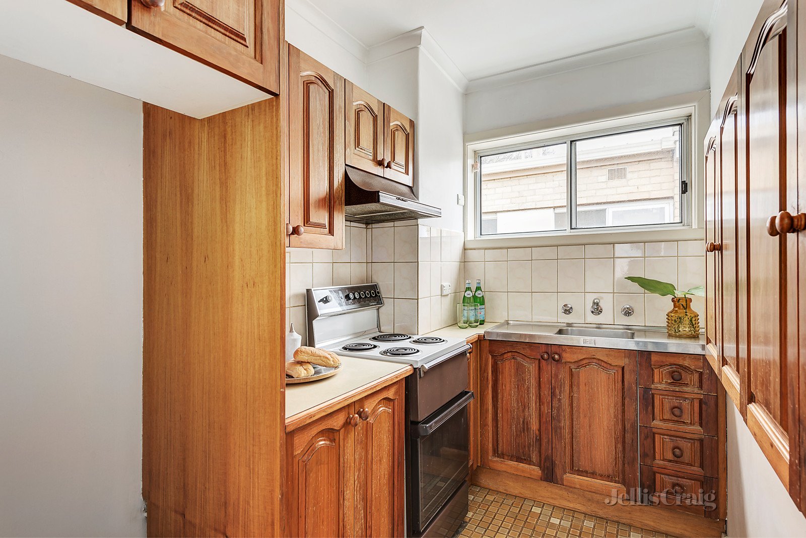 19/2a Burnie Street, Toorak image 2