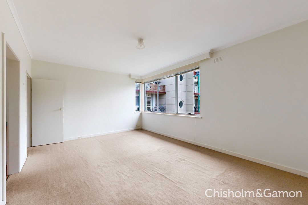 19/2a Robe Street, St Kilda image 5
