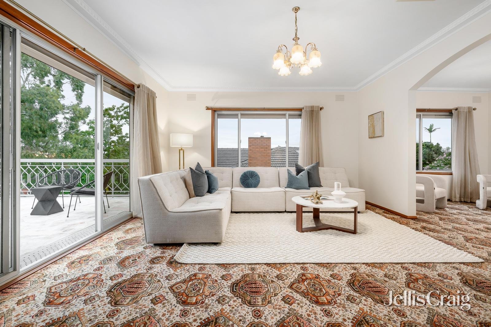 193 Ferntree Gully Road, Mount&nbsp;Waverley image 5