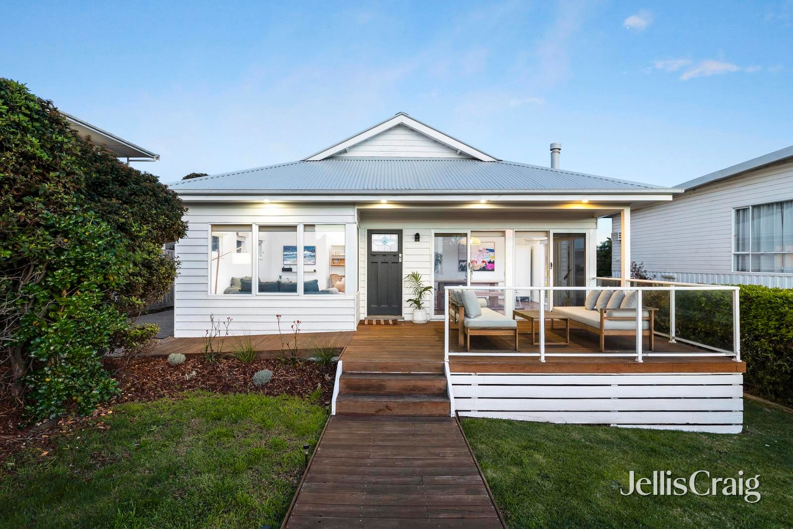 193 Marine Drive, Safety Beach image 1