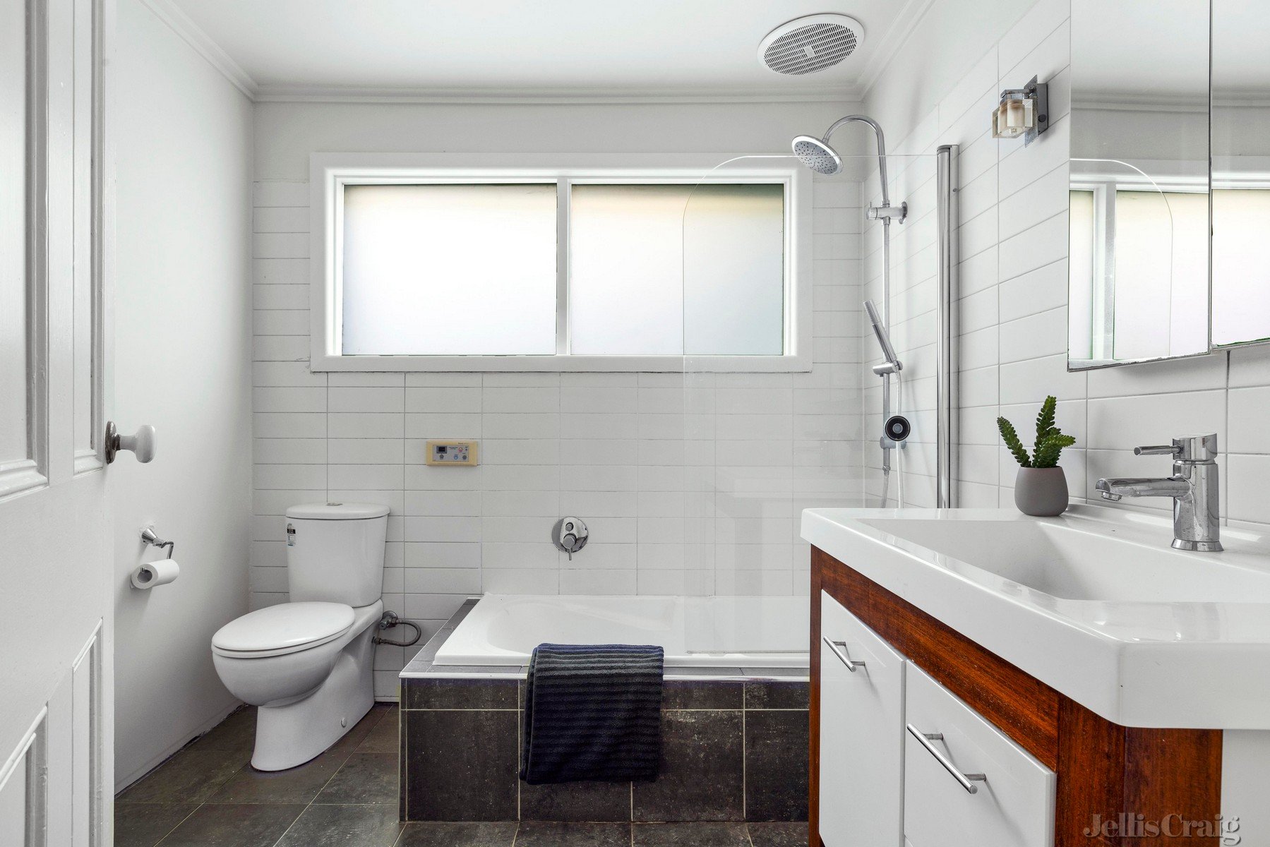 193 Vere Street, Abbotsford image 6