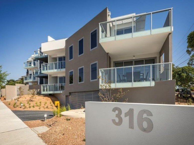 19/316 Manningham Road, Doncaster image 1