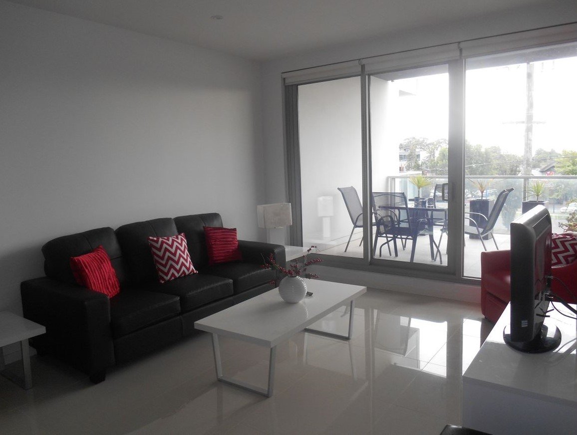 19/316 Manningham Road, Doncaster image 2