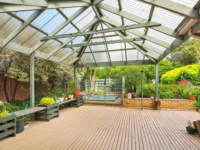 Property Gallery Thumbnail 5