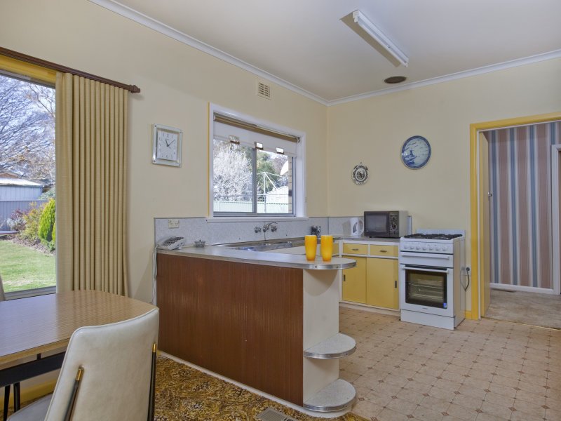 194 Hargraves Street, Castlemaine image 7