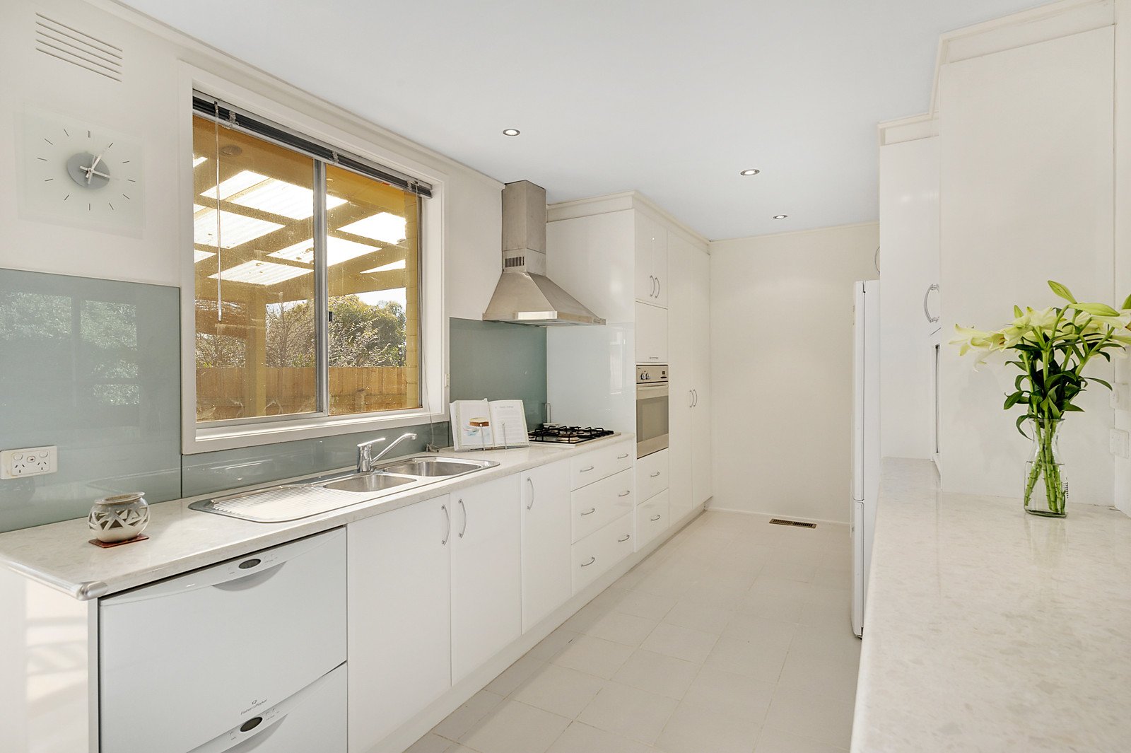 1/94 Mahoneys Road, Forest Hill image 2