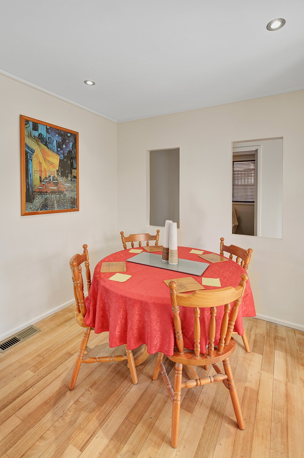 1/94 Mahoneys Road, Forest Hill image 3