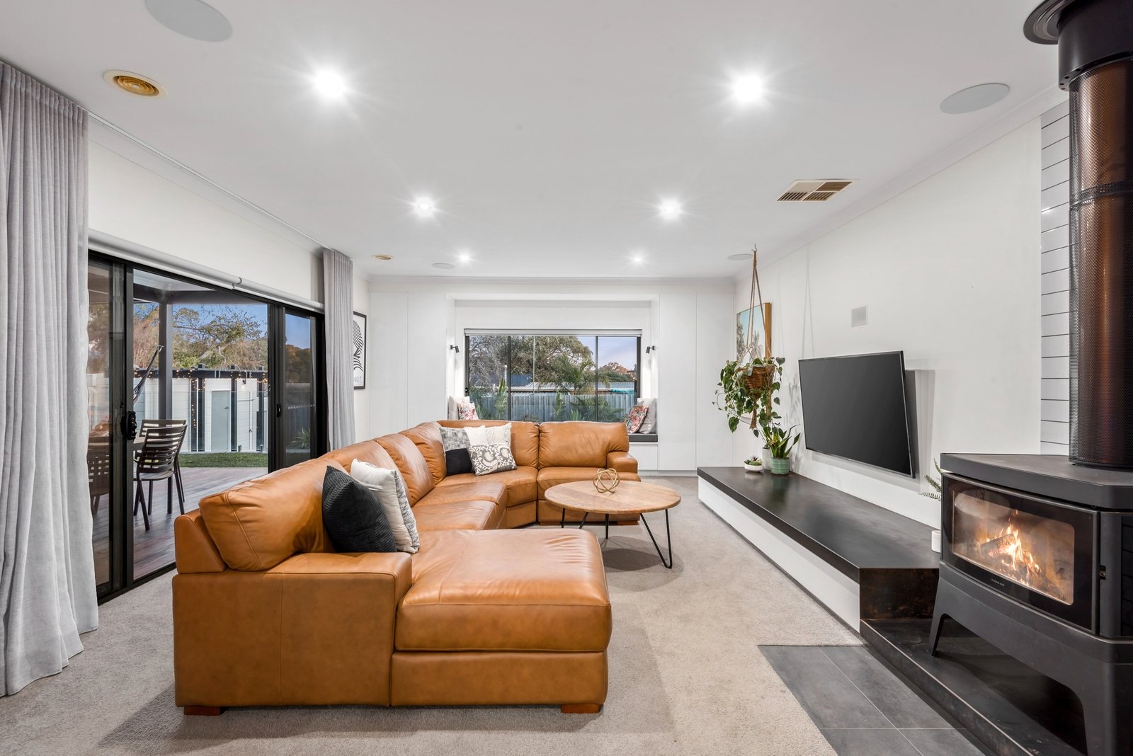Property Gallery Thumbnail 3