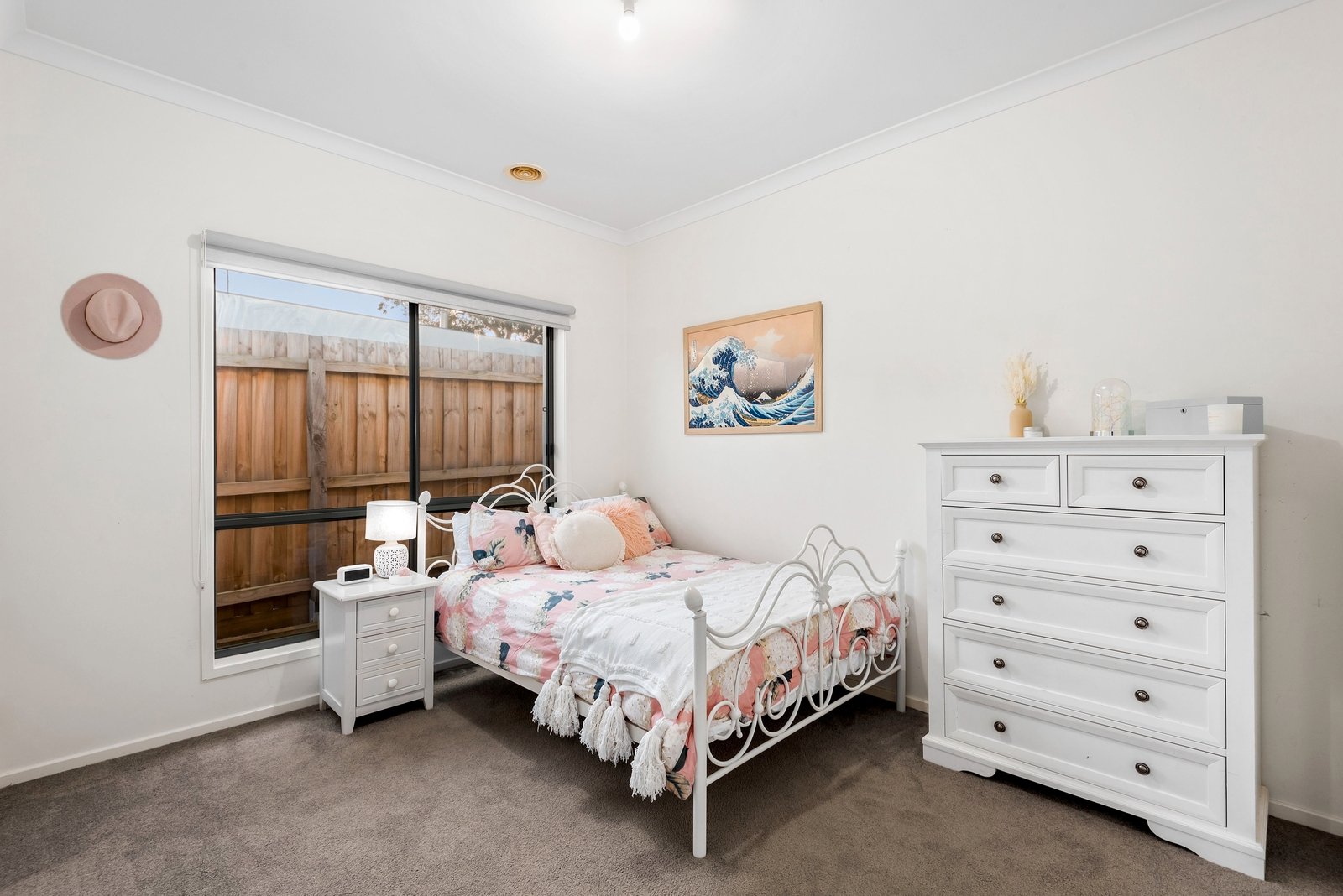 Property Gallery Thumbnail 16