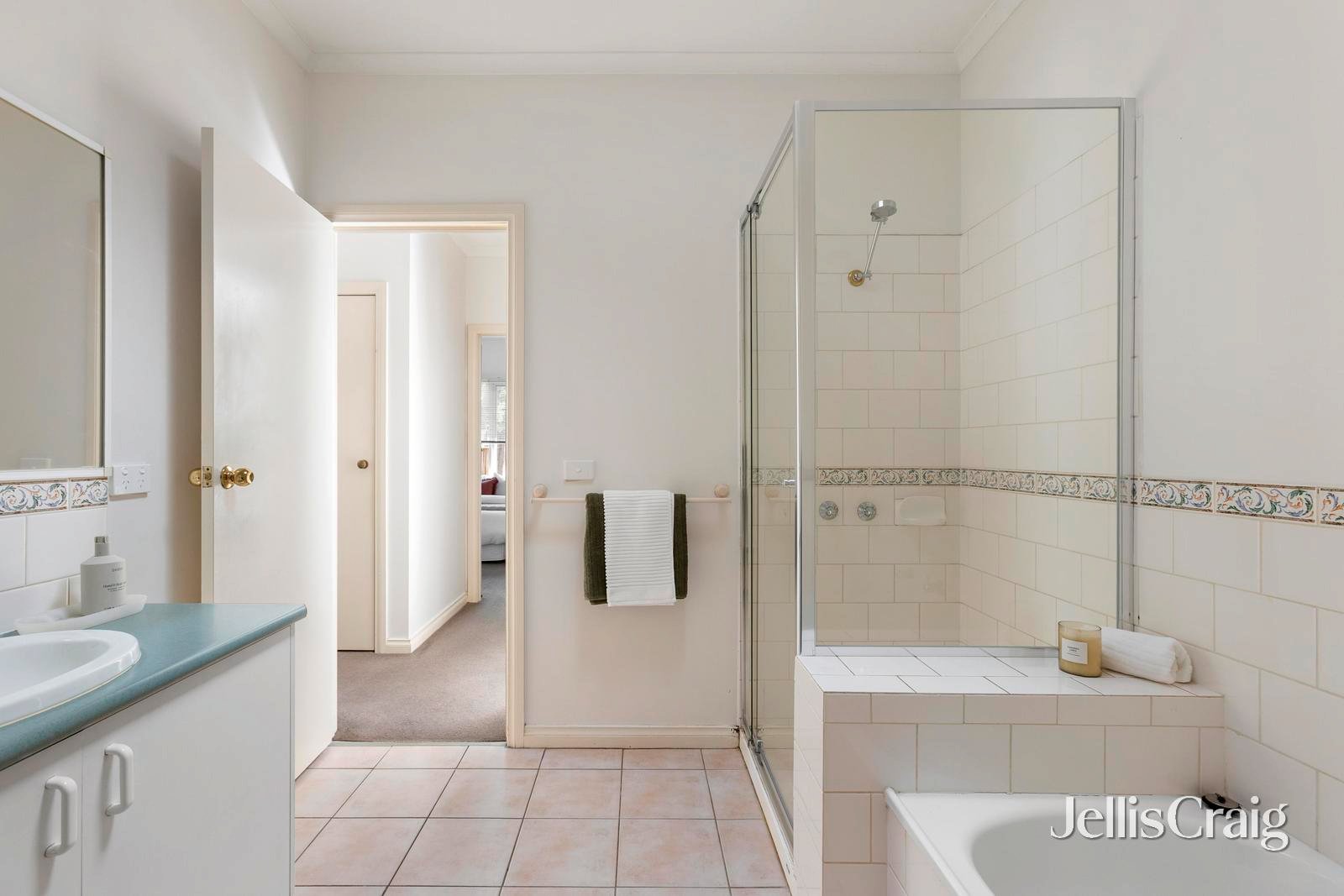 1/94 Truganini Road, Carnegie image 7