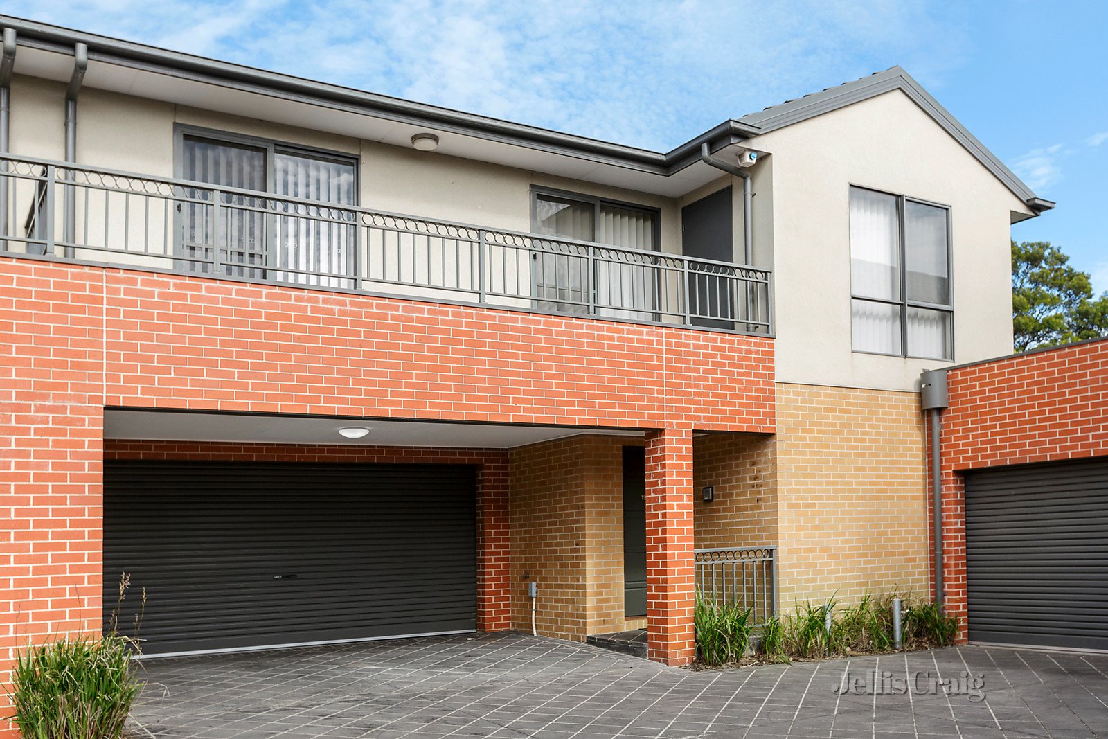 19/40 Highclere Avenue, Mount Waverley image 1