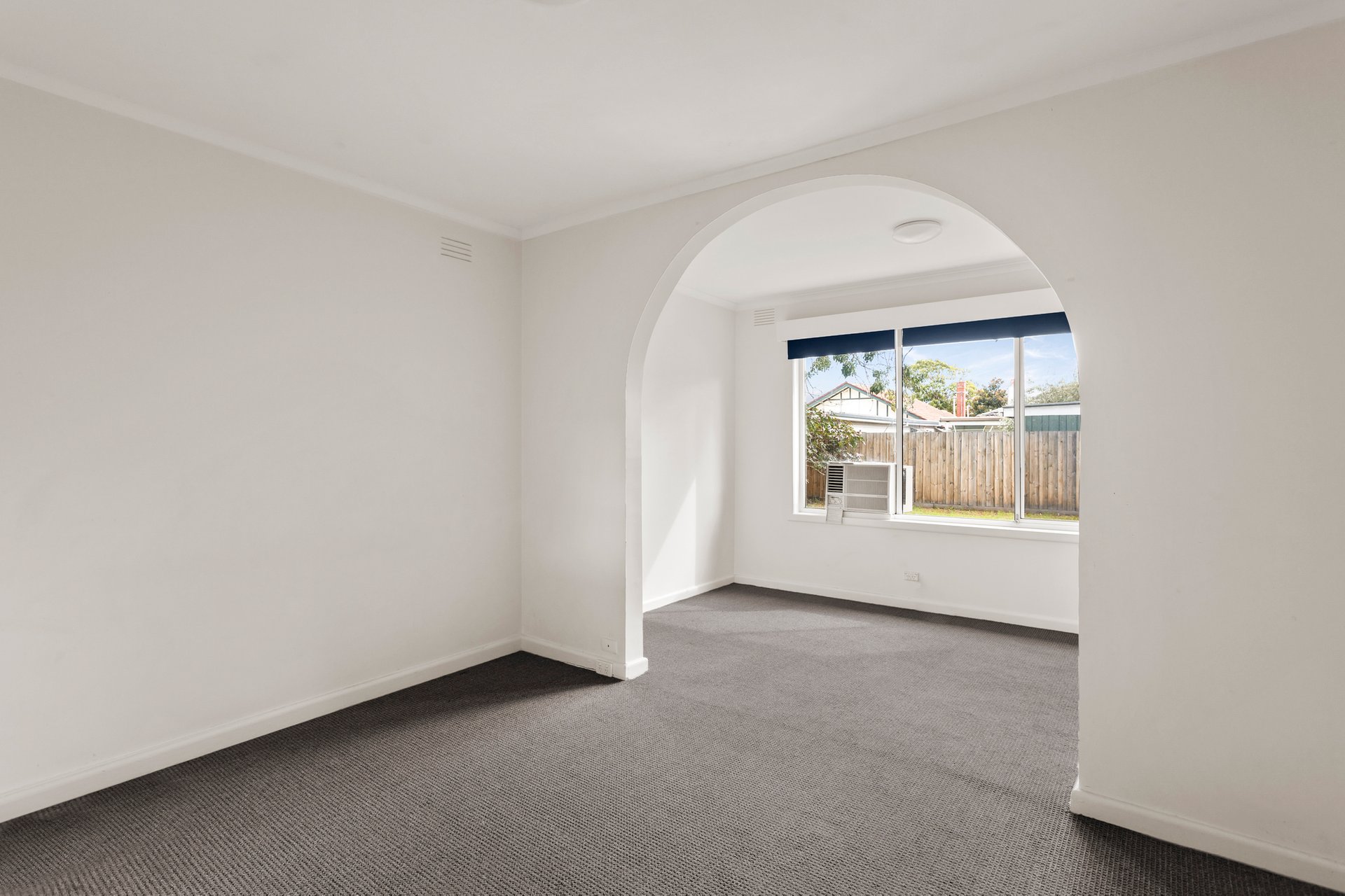 Property Gallery Thumbnail 6