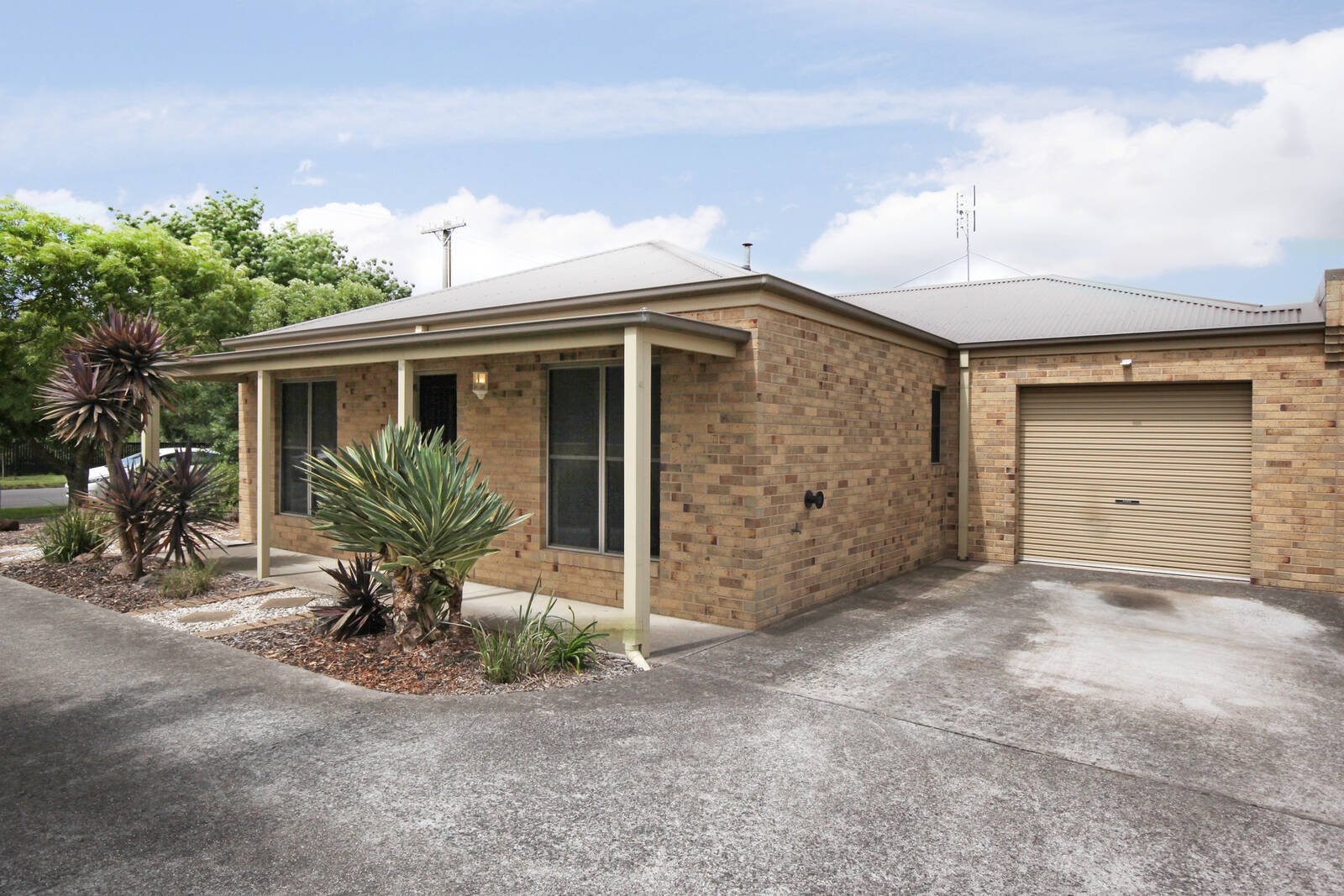 Property Gallery - Main Image