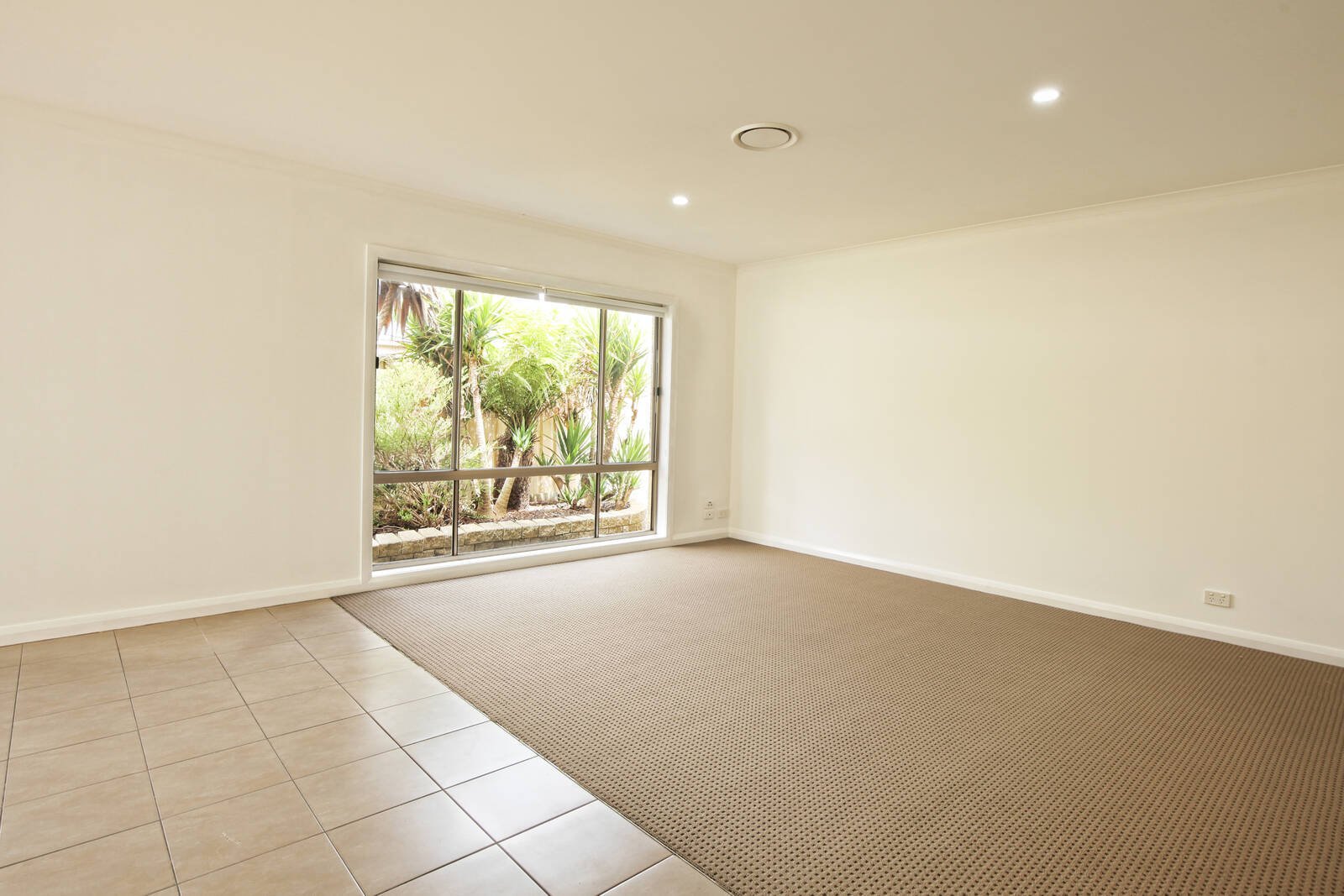 Property Gallery Thumbnail 5