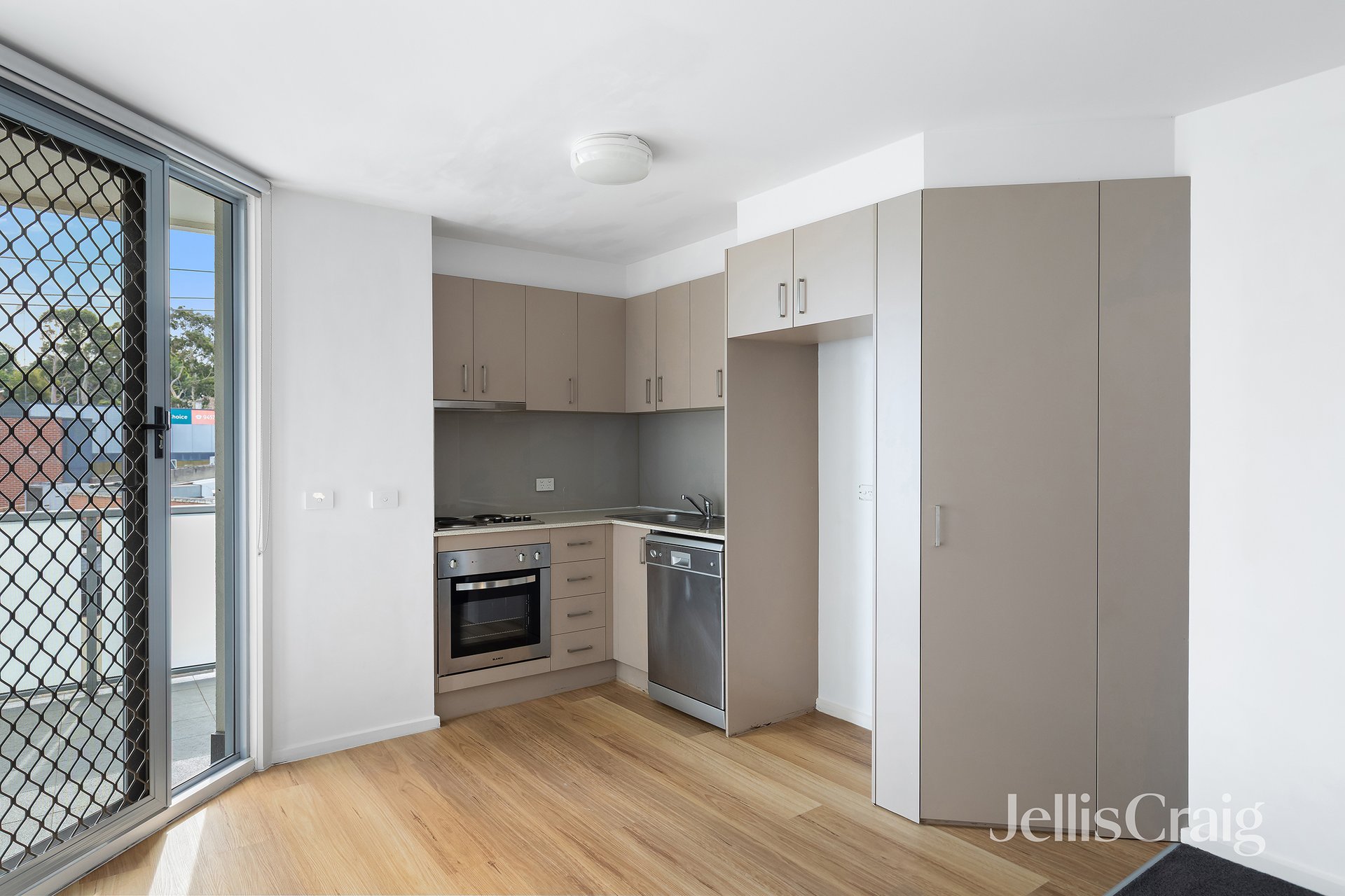 19/54 Beetham Parade, Rosanna image 2