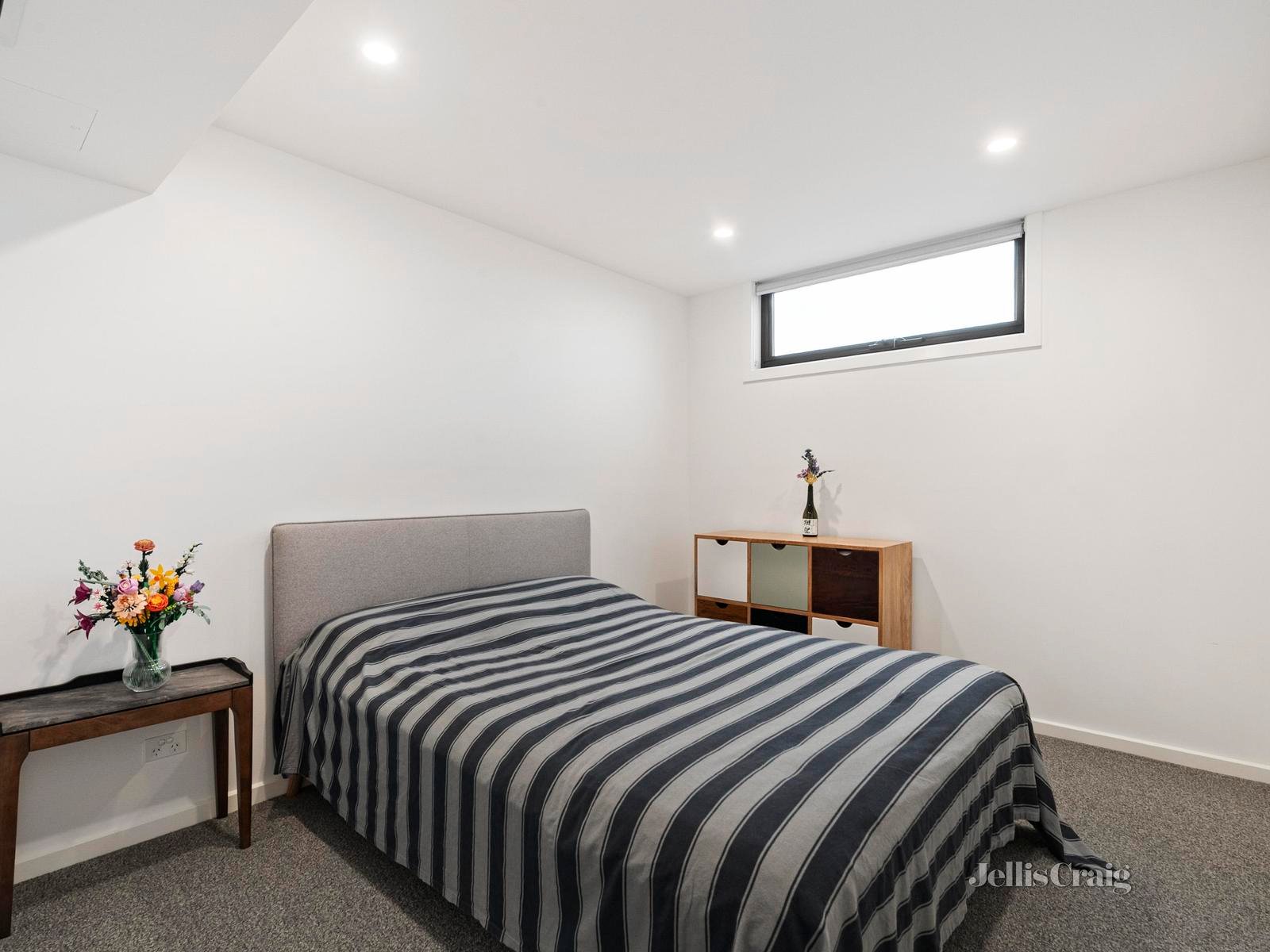 1/96 Beverley Street, Doncaster East image 7